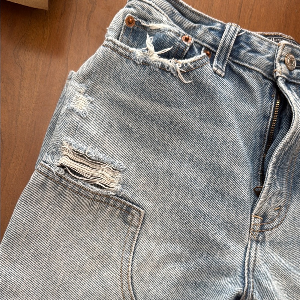 Abercrombie & Fitch High Rise Girlfriend Jeans - Blue - Picture 5 of 9